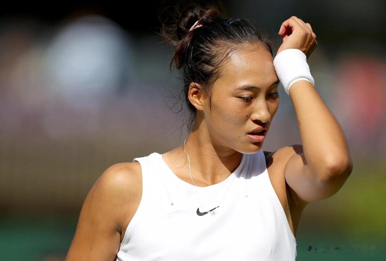 阿扎伦卡迎来三赛季高光表现，FPX球迷沸腾！